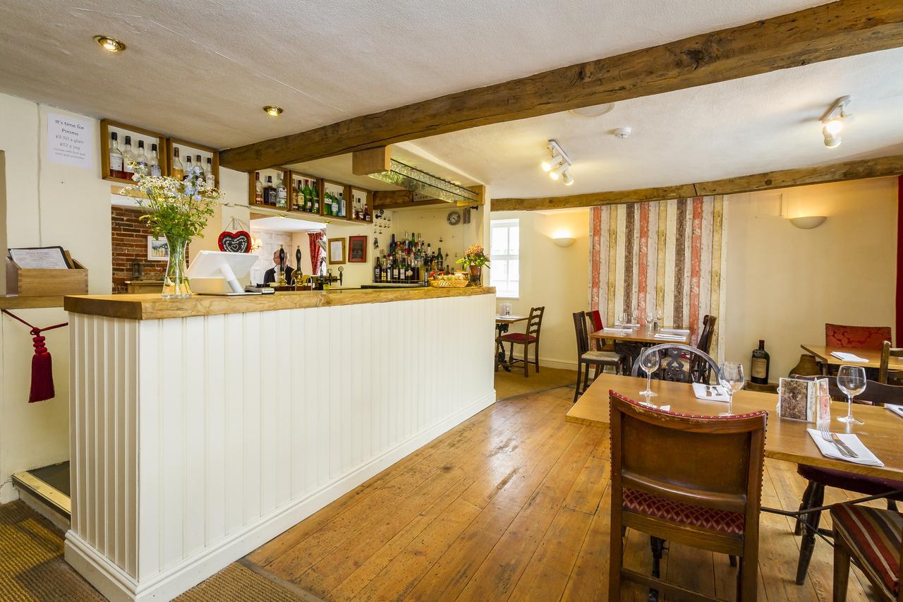 The Castle Inn Bungay Exterior photo